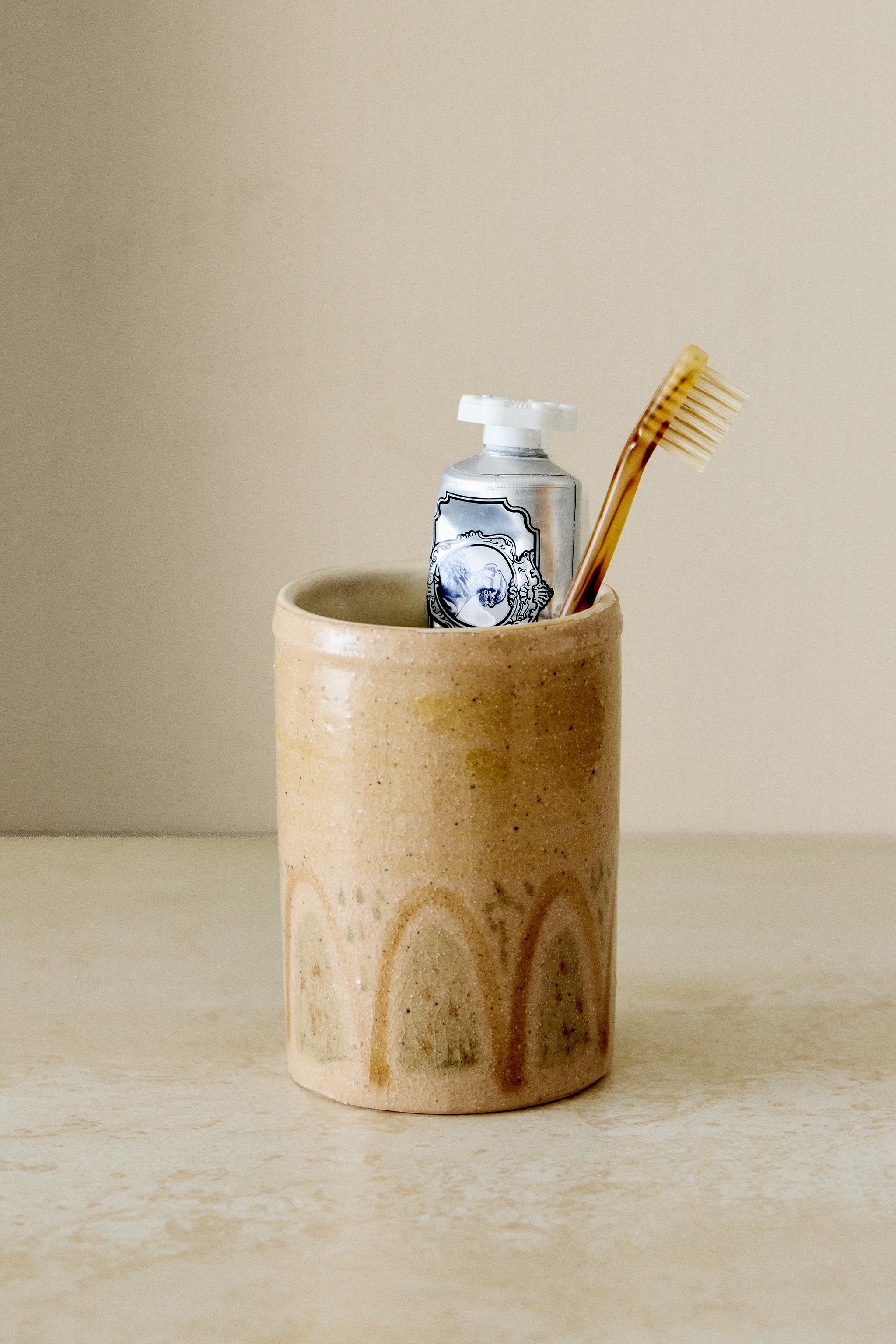 TERRACOTTA TOOTHBRUSH TUMBLER